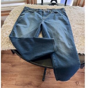 Torrid Sky High Skinny Jeans Size 26